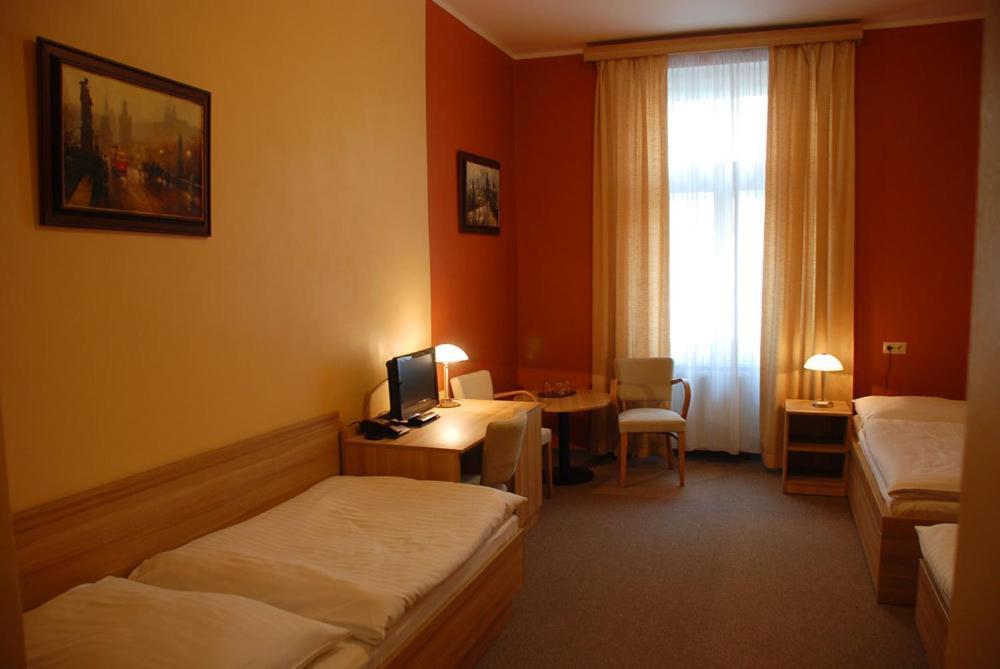 Hotel D'Angelo à Prague Extérieur photo