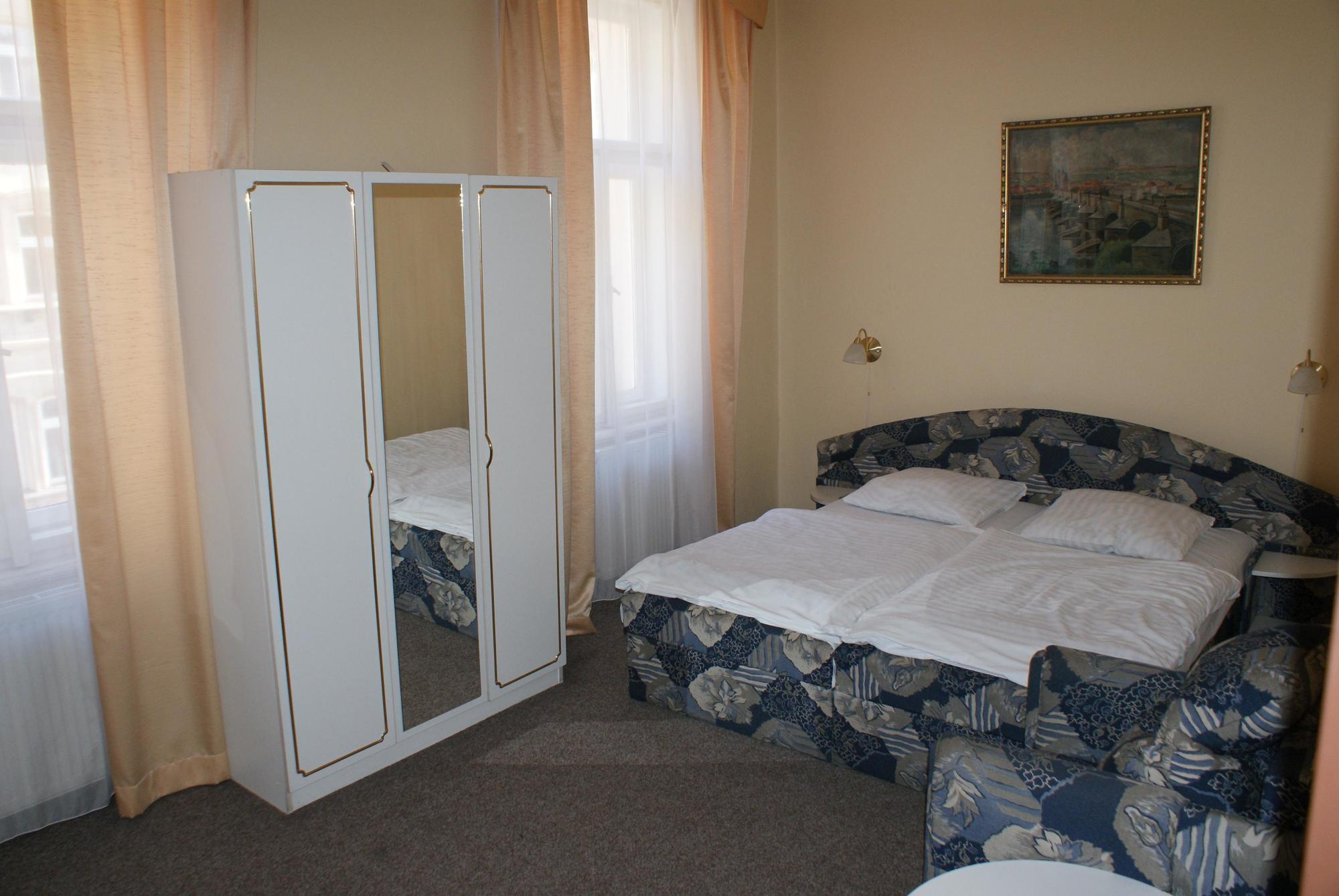 Hotel D'Angelo à Prague Extérieur photo